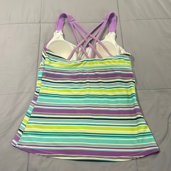 Multicolored Tankini Criss Cross Back Straps with Built in Cups - Picture 3 of 4